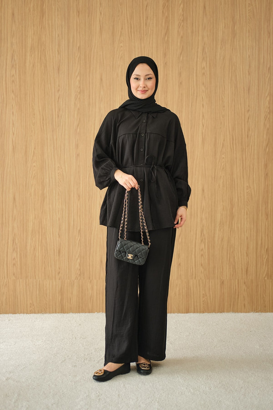 Kırışık Desen Bel Bağlamalı Gömlek Yaka Takım Siyah