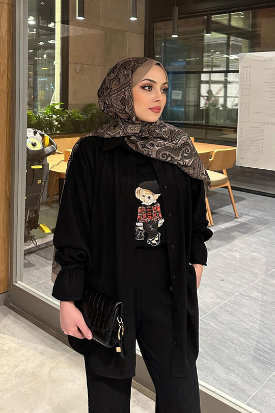 Kız Ayıcık Baskılı Basic Kısa Kollu İçlik Siyah