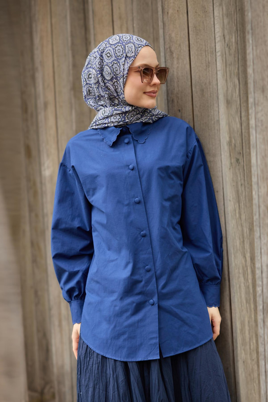 Kol Ve Nakış İşlemeli Gömlek Lacivert