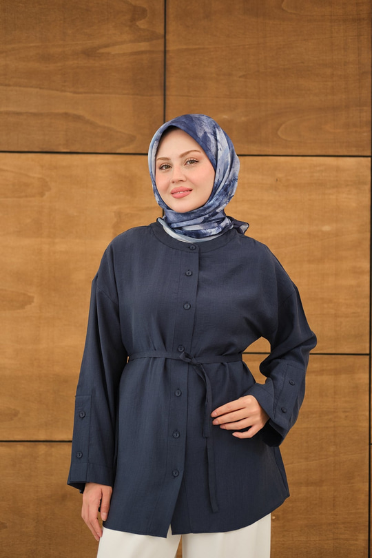 Kolları Düğme Detay Bisiklet Yaka Gömlek Lacivert