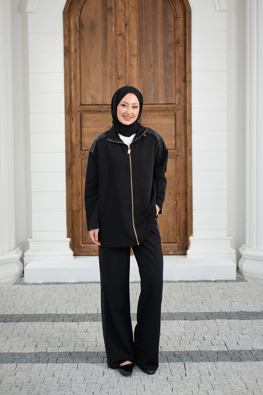 Kontrast Garni Detaylı Takım Siyah