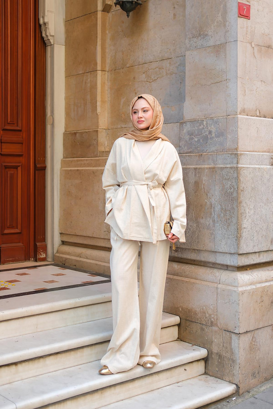 Kruvaze Yaka Keten Takım Krem