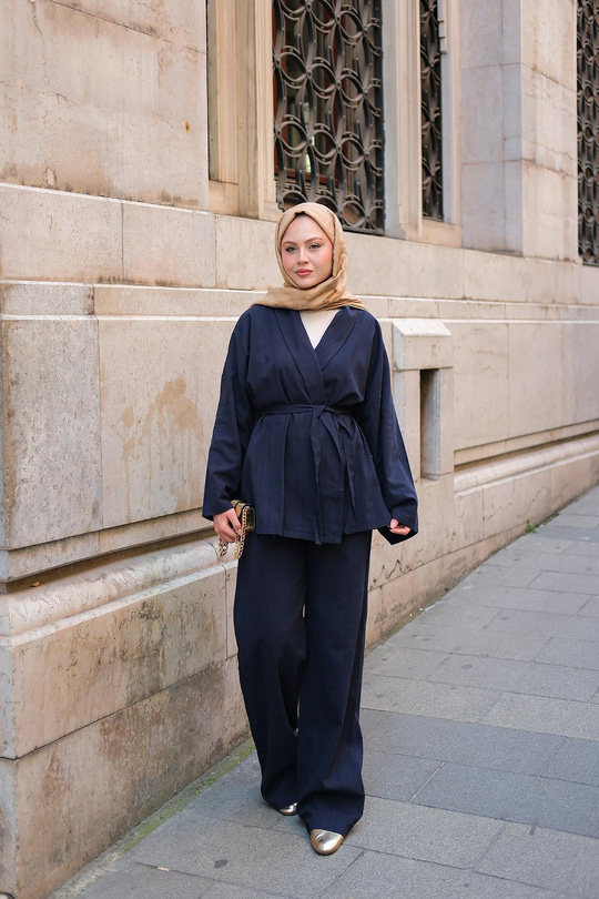 Kruvaze Yaka Keten Takım Lacivert