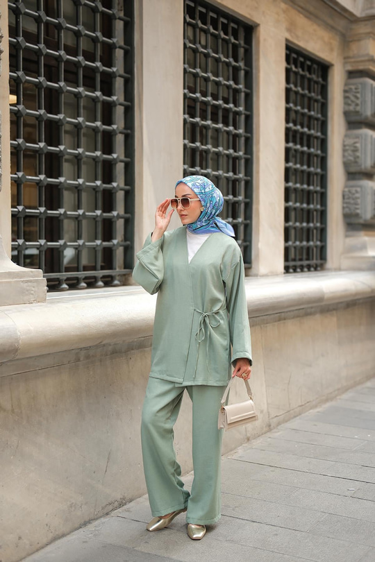 Kruvaze Yaka Takım Mint Yeşil