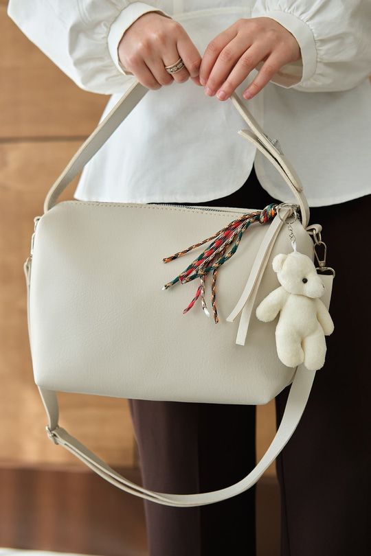 Küçük Ayıcık Ve Püskül Detay Çanta Krem
