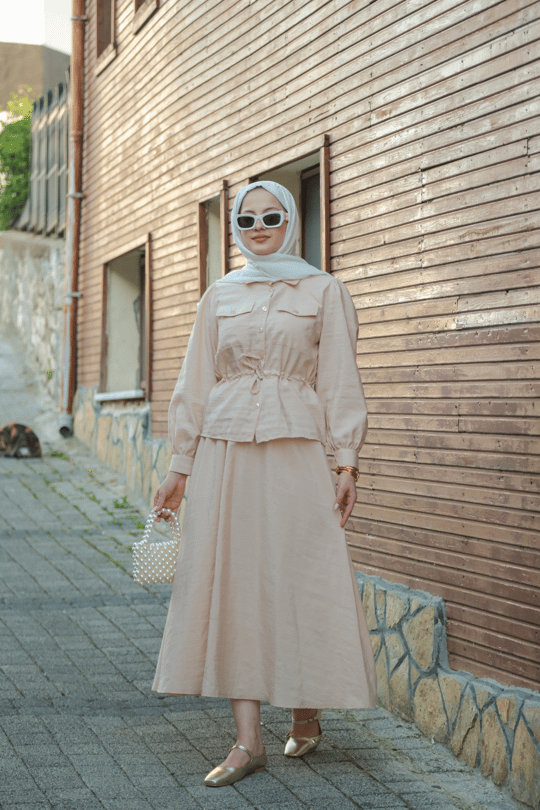 Kupra Tüneli Etekli Takım Krem