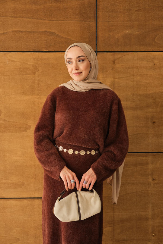 Lotus Etekli Takım Kahverengi