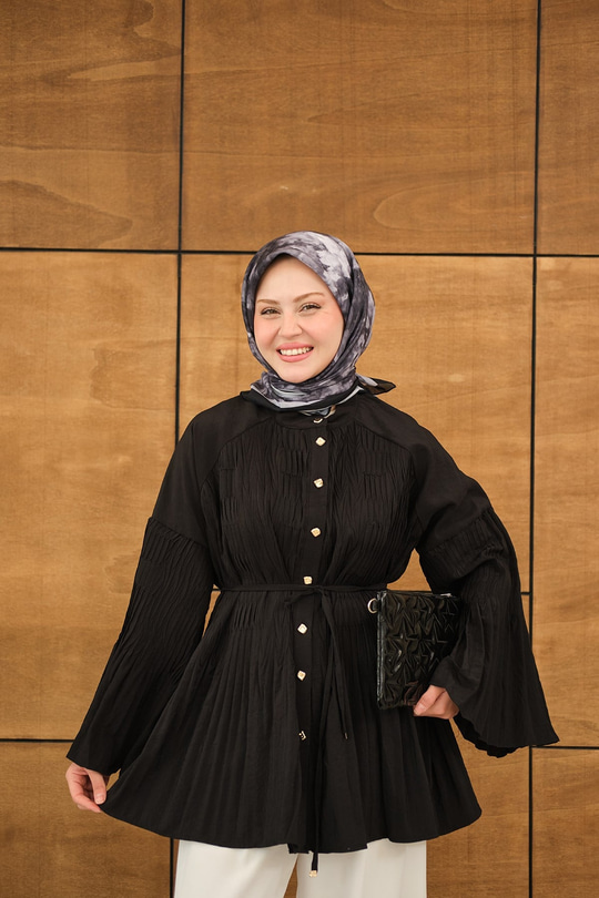 Martha Düğmeli Belden Bağlamalı Gömlek Siyah