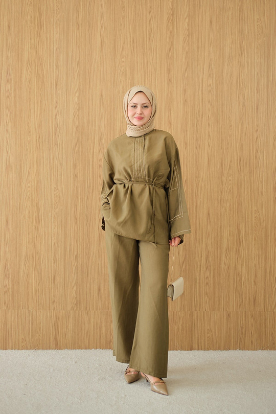 Nakış Detay Bel Bağlamalı Takım Haki Yeşil