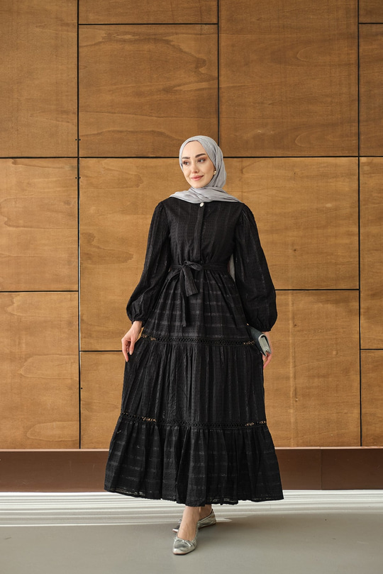 Nakış Detaylı Simli Jakar Elbise Siyah