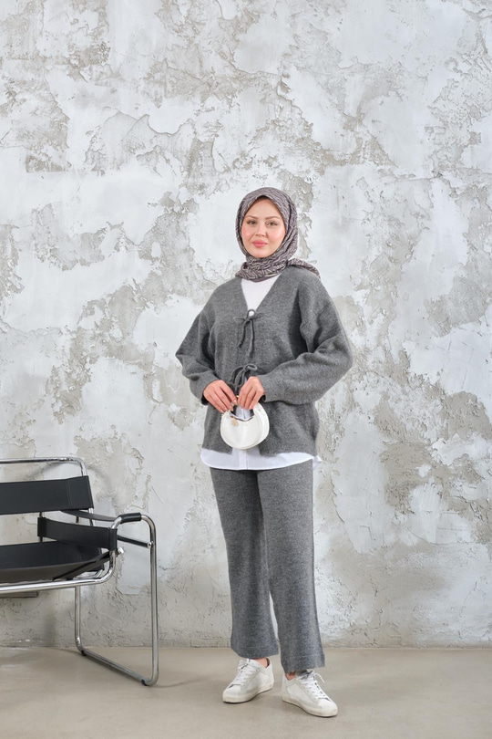Ön Bağlamalı Triko Takım Antrasit