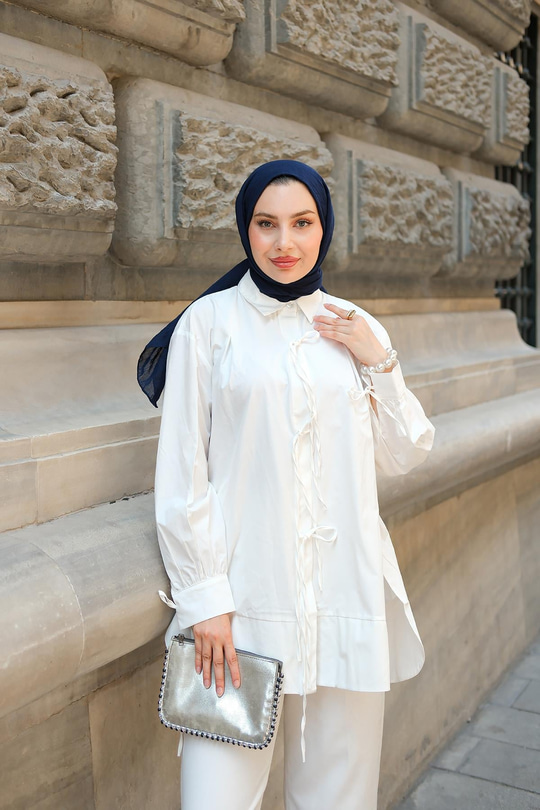 Ön Kurdele Detay Oval Kesim Gömlek Beyaz