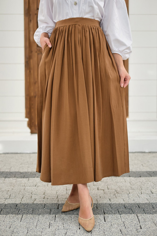 Önden Büzgülü Çift Cepli Etek Camel