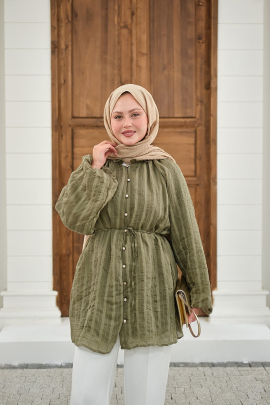 Önü Britli Simli Büzgülü Gömlek Yeşil