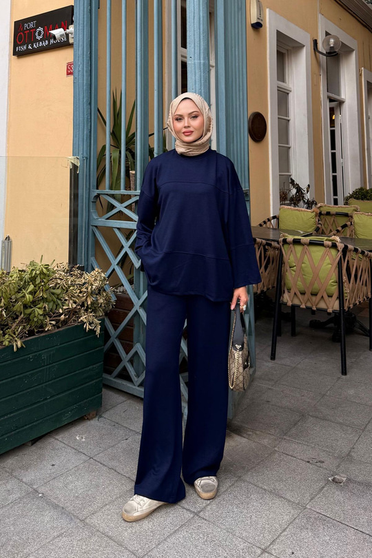 Önü Çima Detay Takım Lacivert