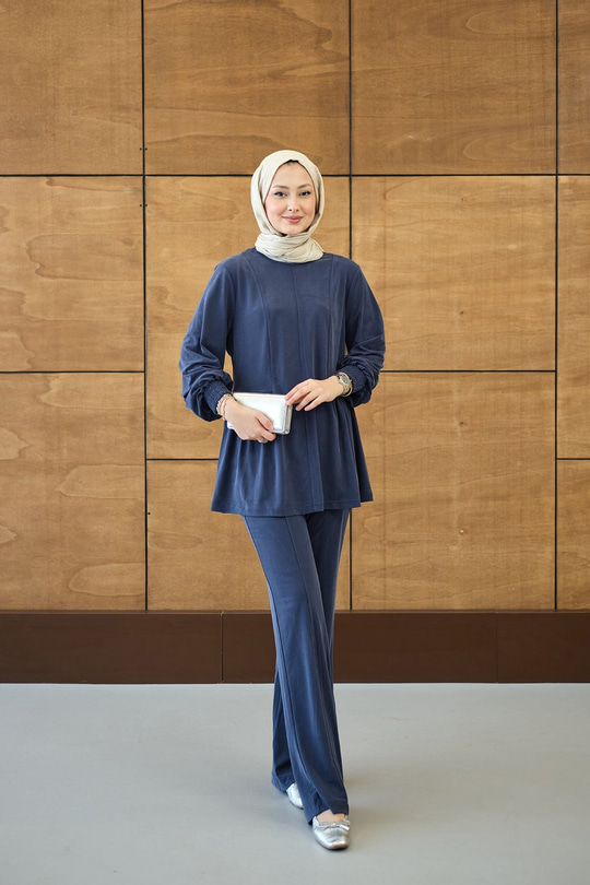 Önü Çima Ve Büzgü Detay İkili Takım Lacivert
