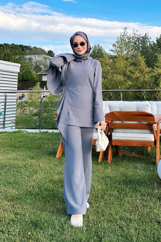 Pelerinli Modal Takım Gri