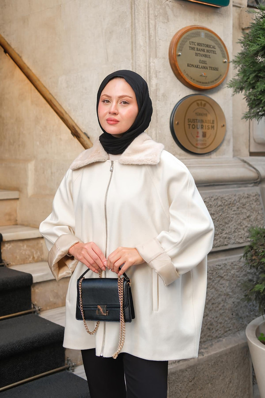 Peluş Yaka Ceket Krem