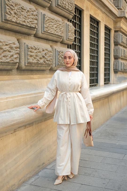 Pile Detay Düğmeli Takım Krem