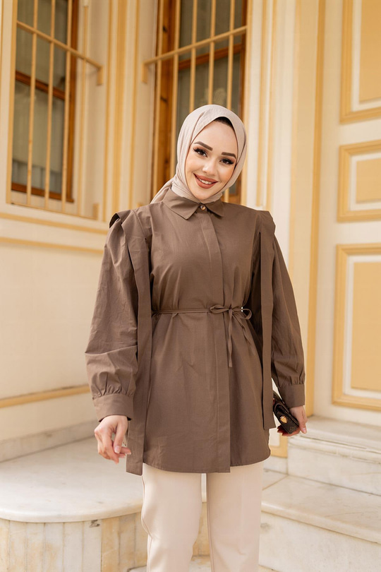 Pile Detay Önü Gizli Düğmeli Gömlek Kahverengi