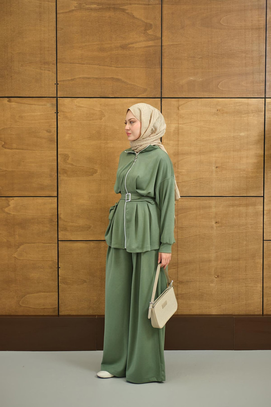 Pile Detaylı Tokalı Takım Yeşil