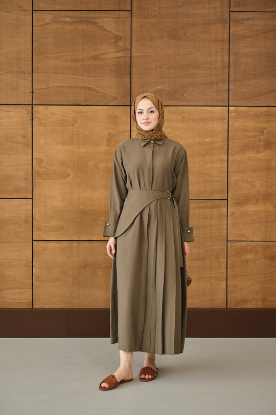 Pileli Kemer Bağlamalı Boydan Düğmeli Elbise Haki Yeşil