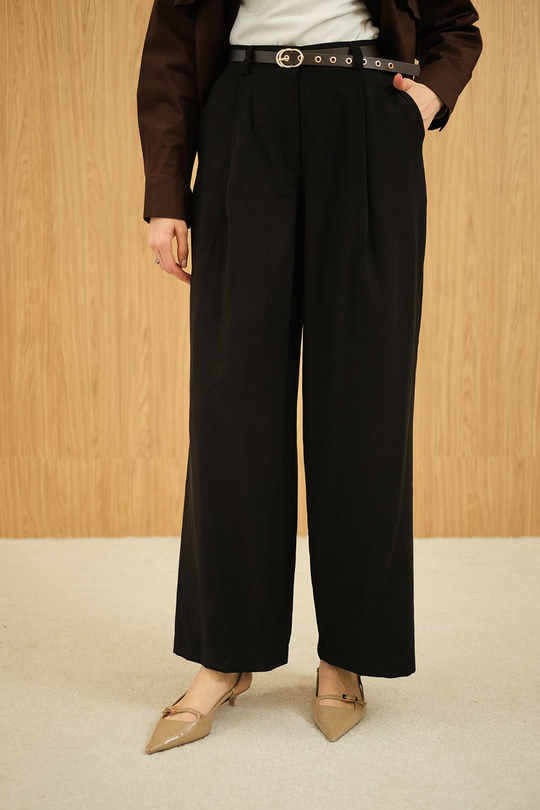 Pileli Kemerli Pantolon Siyah