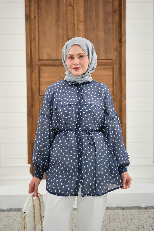 Puantiyeli Tül Detay Bel Bağlamalı Gömlek Mavi