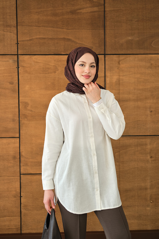Şeffaf Düğme Detaylı Basic Gömlek Beyaz