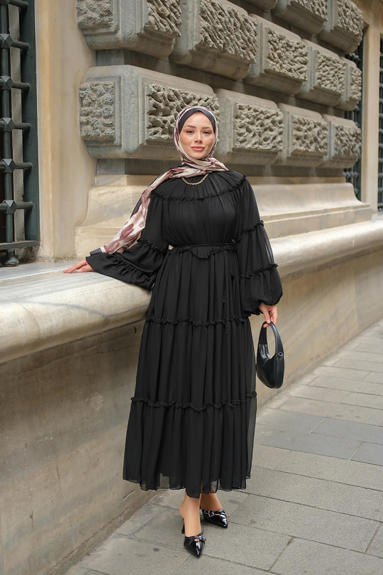 Şifon Fırfırlı Elbise Siyah