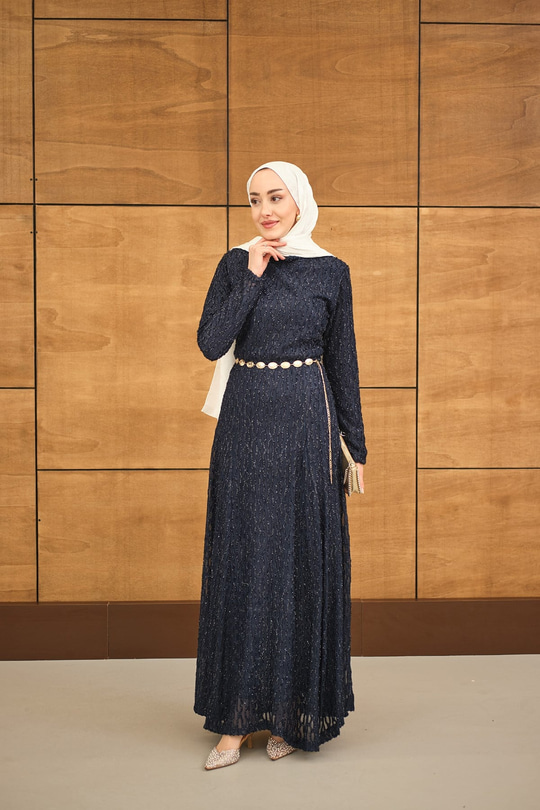 Sim Detay Kendinden Desenli Gold Kemerli Elbise Lacivert