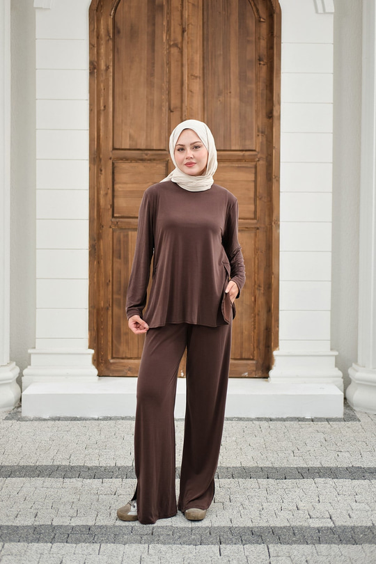 Sırt Dikiş Detay Beli Lastikli Takım Kahverengi
