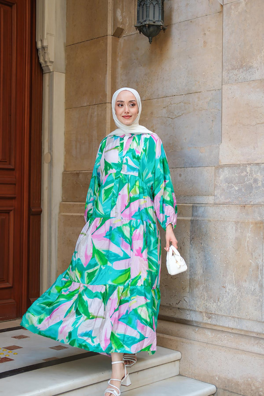 Soyut Çicek Esintisi Desenli Elbise Yeşil