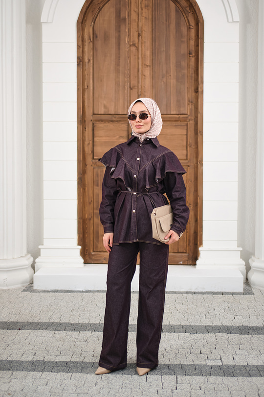 Süs Dikiş Detaylı Omuzları Fırfırlı Pantolonlu Kot Takım Mor