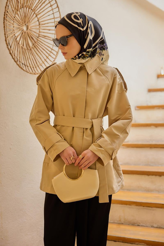 Taş detay Kısa Trenç Krem