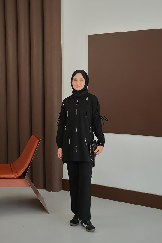 Taş Detay Takım Siyah