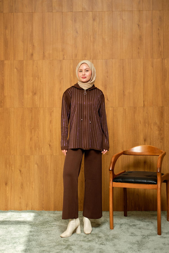 Taş Detay Triko Takım Kahve