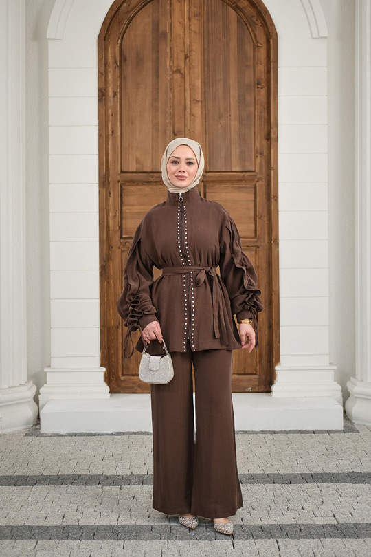 Taş İşlemeli Fermuarlı Bel Bağlamalı Takım Kahverengi