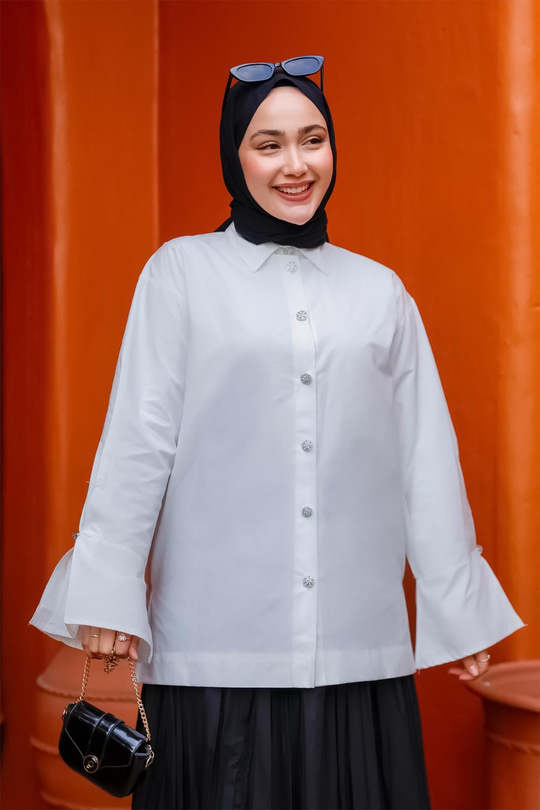 Tasarım Düğme Detaylı Gömlek Beyaz