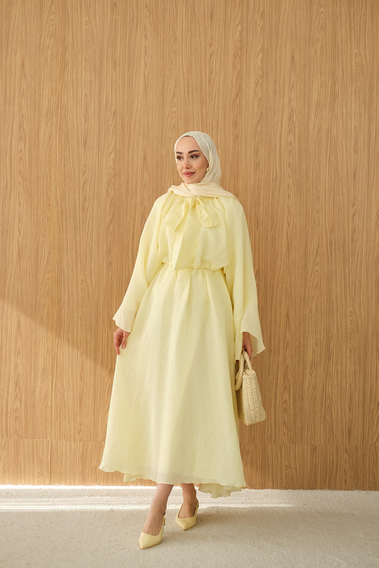 Tül Kumaş Boyun Bağlamalı Detaylı Bel Bağlamalı Elbise Sarı