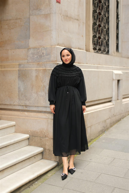 Üstü Lastikli Şifon Elbise Siyah