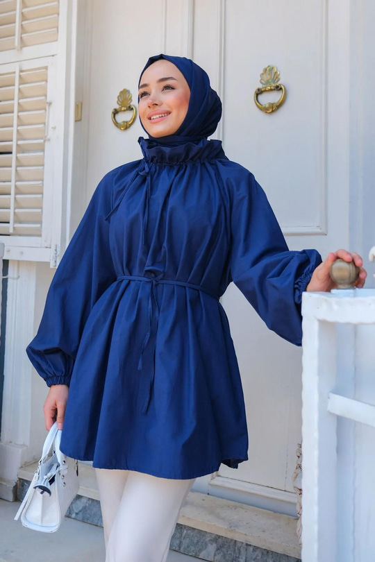 Yaka Büzgülü Bel Bağlamalı Tunik Lacivert