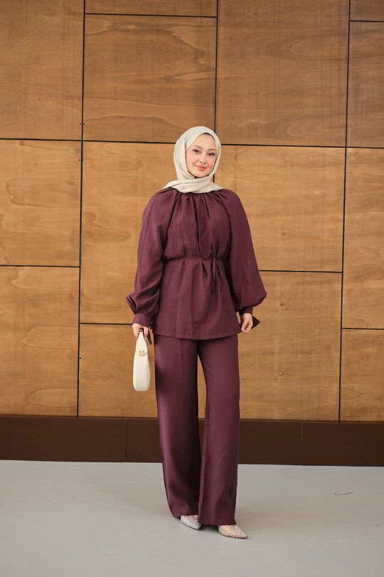 Yaka Büzgülü Bilek Bağlamalı Pantolonlu Takım Bordo