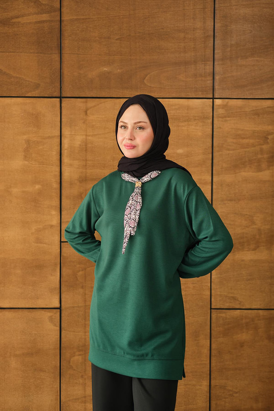 Yaka Fularlı Tunik Zümrüt Yeşil