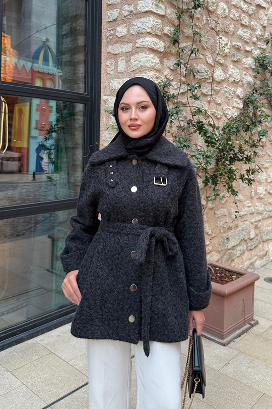 Yaka Kemer Detay Ceket Siyah