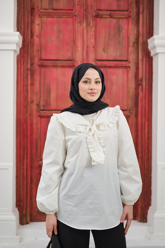 Yakası Fırfırlı Basic Gömlek Beyaz