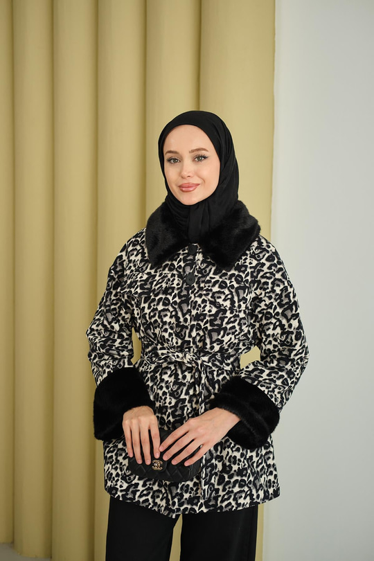 Yakası Ve Bilekleri Kürk Detay Leoparlı Ceket Siyah