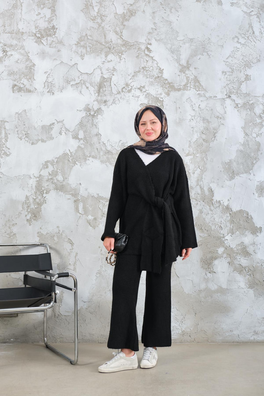 Yan Bağlama Detaylı Triko Takım Siyah