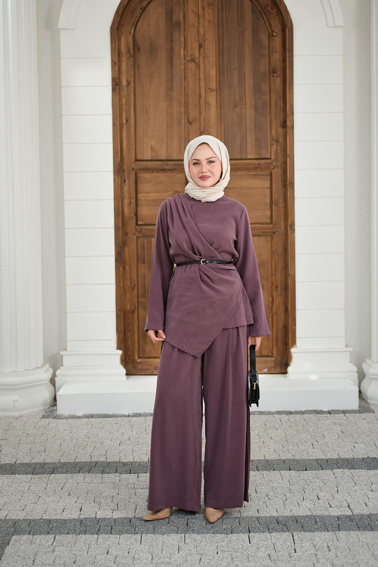 Yandan Dikişli Parça Detay Pantolonlu Takım Mürdüm