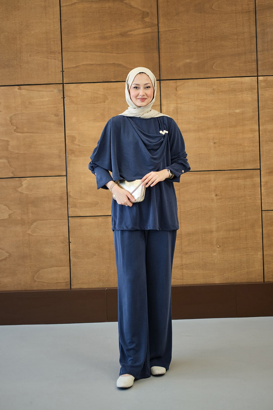 Yandan Düğme Detaylı Takım Lacivert